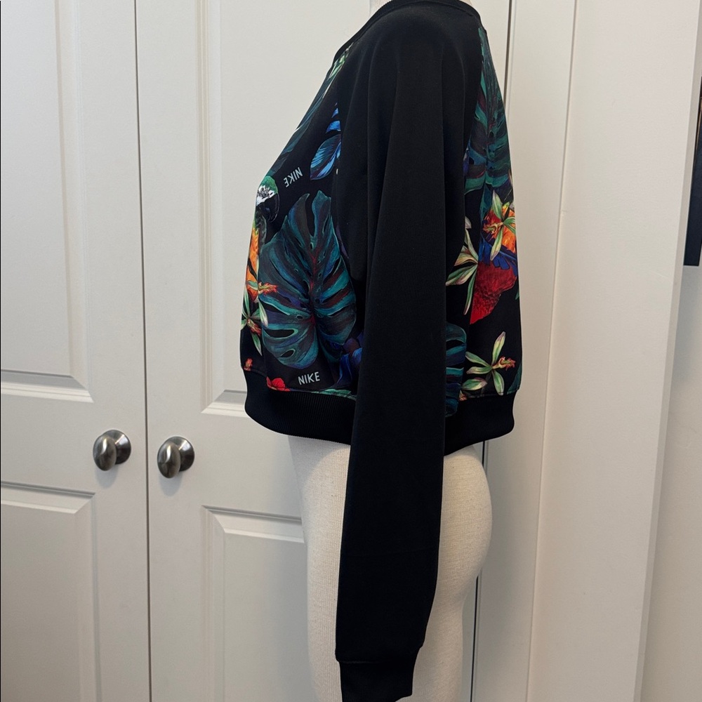 Nike Black Sweatshirt with Tropical Print - Picture 4 of 8